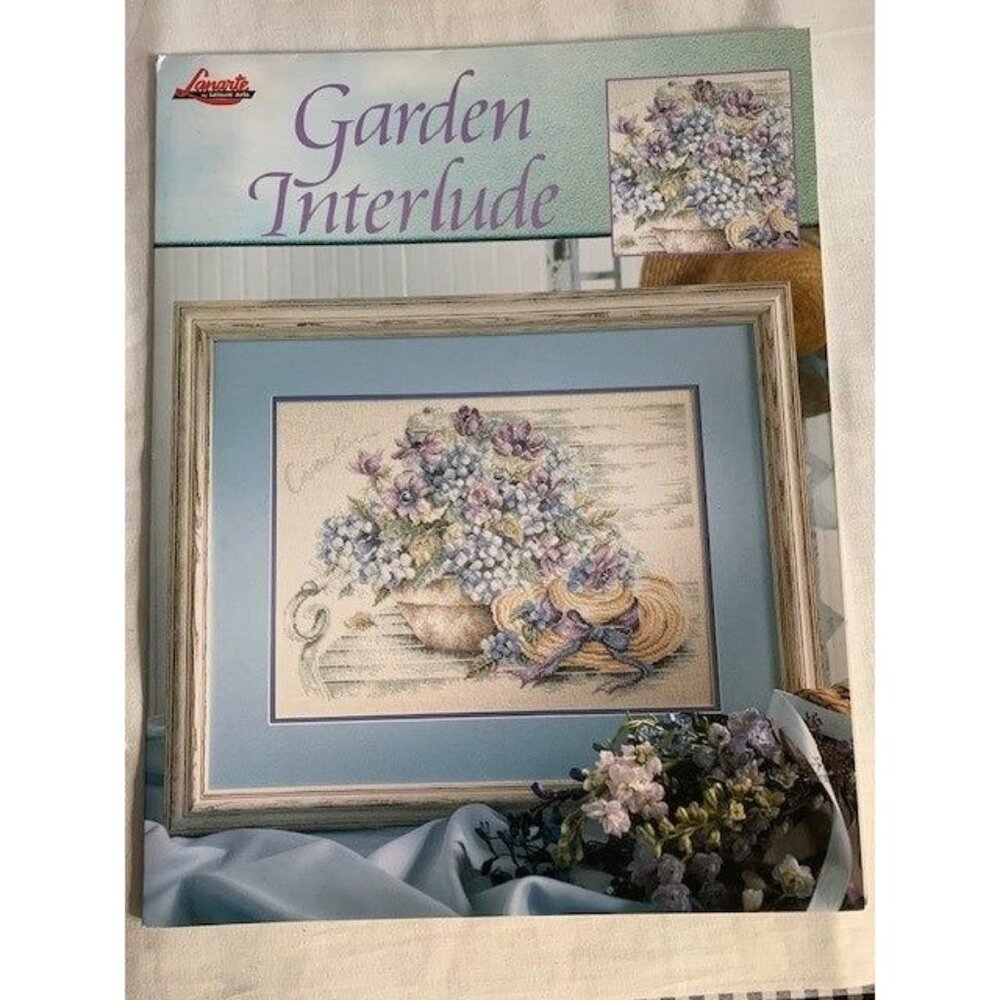 Leisure Arts Garden Interlude Counted Cross-Stitch Pattern Book Floral Design